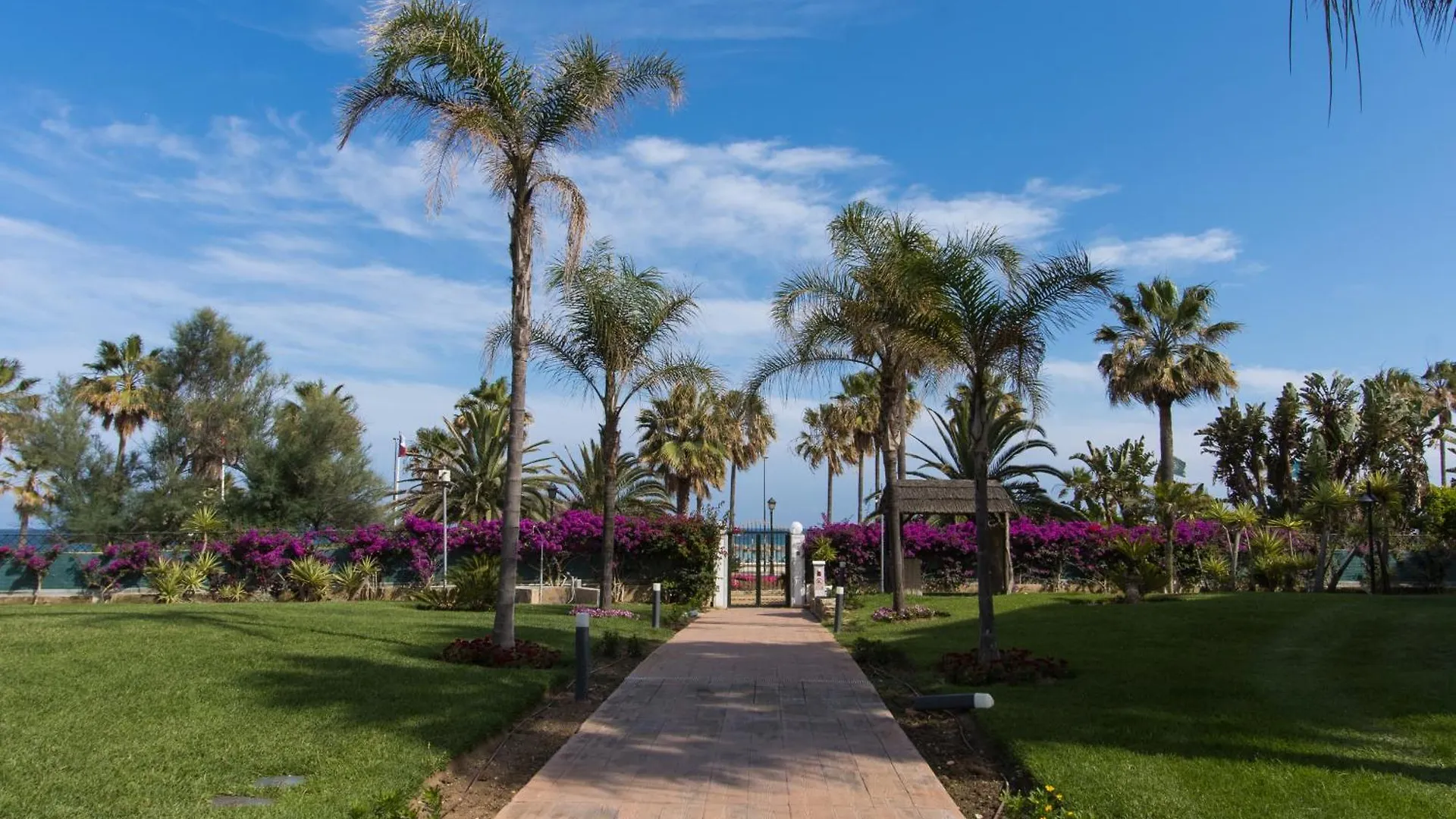 Primera Linea De Playa En Puerto Banus Marbella Apartman